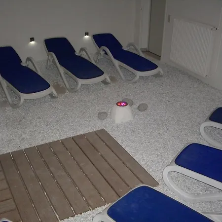 Ahornhof, Privates 27 Qm Grosses Doppelzimmer Hotel *